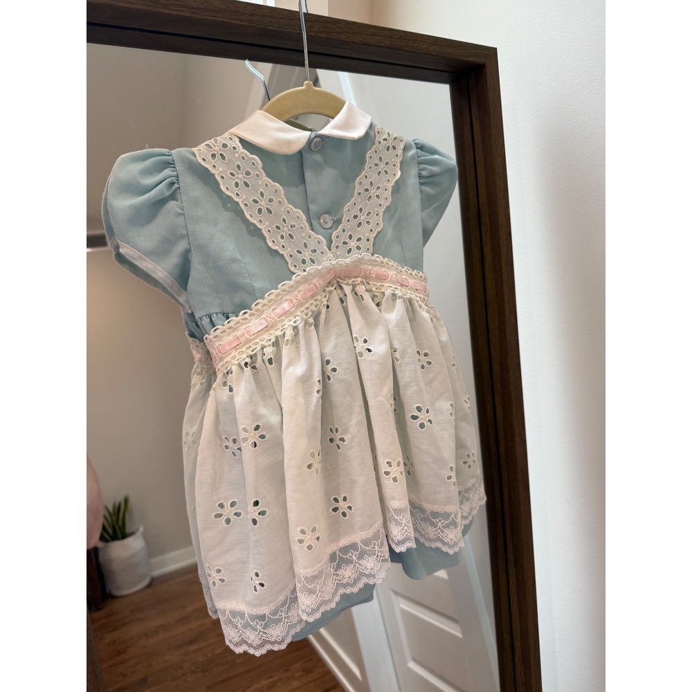 Vintage Ruth of Carolina Blue Eyelet Pinafore Dress Puffed Sleeve Peter Pan 2/3